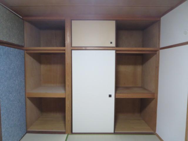 収納　松山市南江戸　賃貸一戸建　１Ｆ和室押入