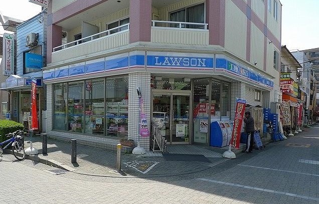 コンビニ　ローソン（コンビニ）まで600m