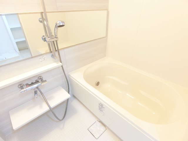 バス・シャワールーム　詳細は、RISUMO江坂本店→06-6155-7137まで♪