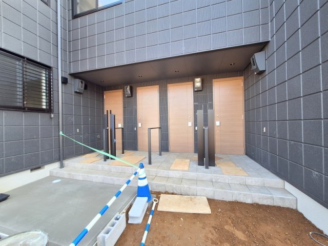 エントランス　★駅又は現地待ち合わせでご案内が可能です★