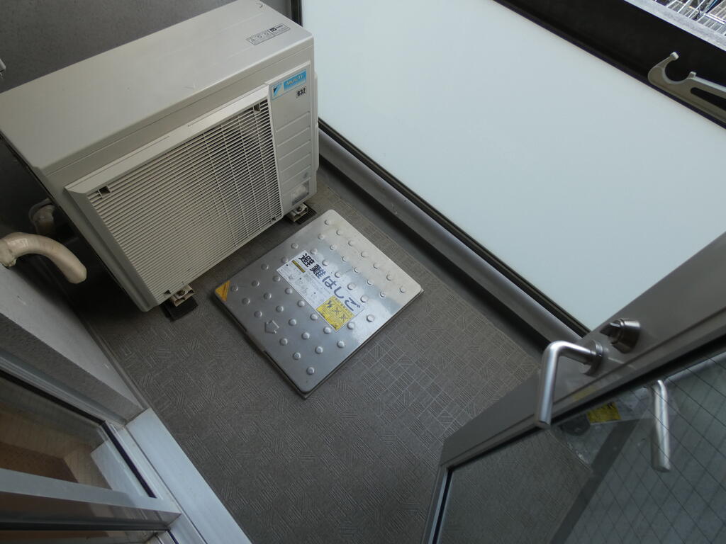 バルコニー　バルコニー