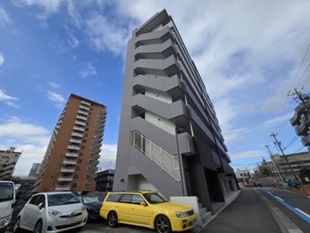 建物外観　パルティール金山