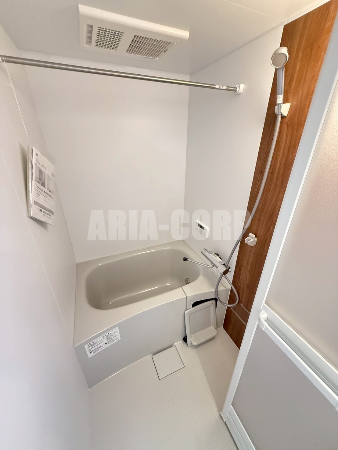 バス・シャワールーム　追炊き・浴室乾燥機付きのバスルーム♪