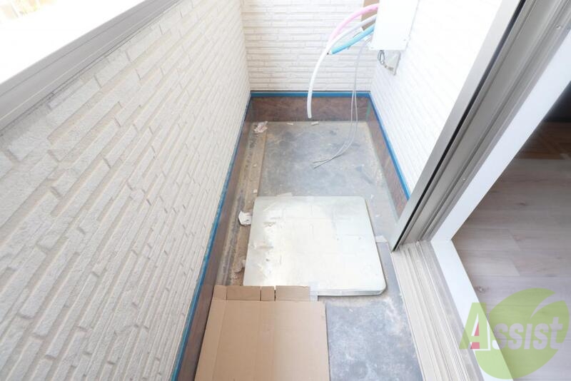 バルコニー　日当たりバッチリ、ふかふかのお布団で眠れますよ。