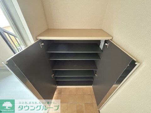 玄関　お問合せはタウンハウジングまで！※現地待合わせ相談可能