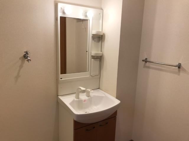 洗面設備　洗髪洗面化粧台