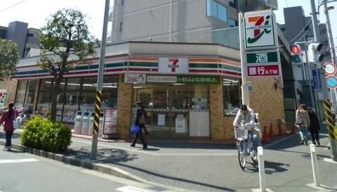 コンビニ　セブンイレブン（コンビニ）まで140m