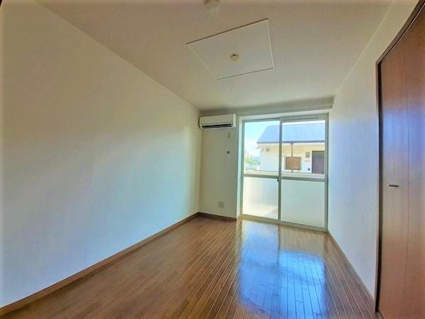 居室・リビング　明るい室内！