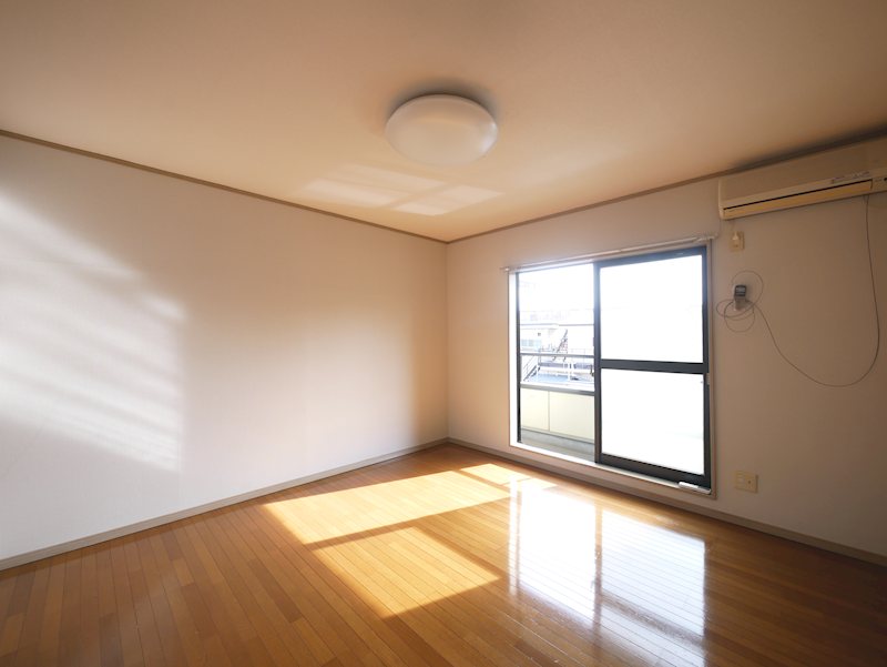 居室・リビング　洋室8帖