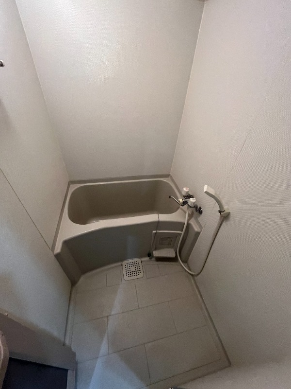 バス・シャワールーム　一日の疲れをとりましょう