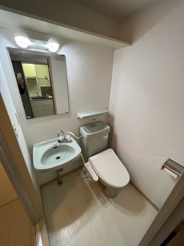 洗面設備　独立洗面台があります