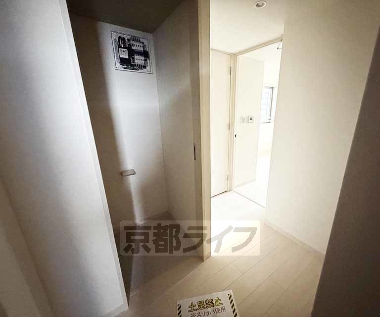 建物外観　・建築中