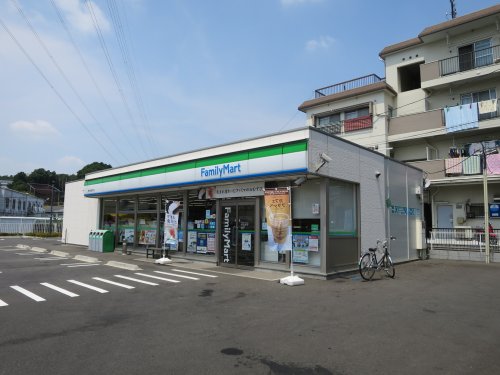 コンビニ　ファミリーマート 東戸塚名瀬下店（コンビニ）まで2435m