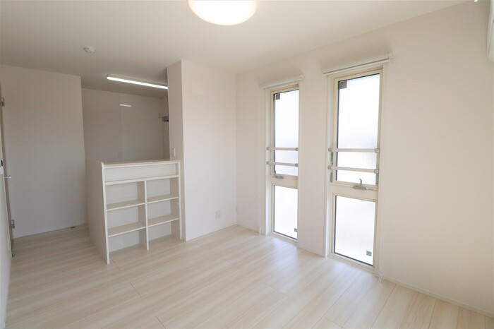 居室・リビング　ゆったり過ごせる居間です