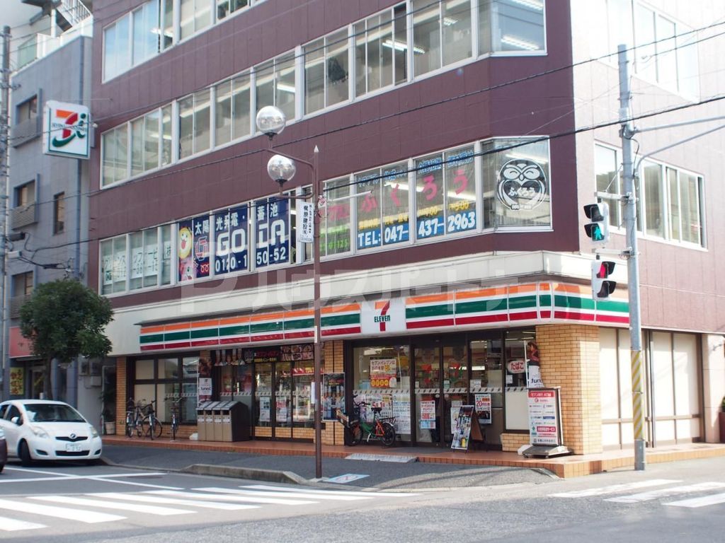 コンビニ　セブンイレブン船橋葛飾2丁目店（コンビニ）まで150m