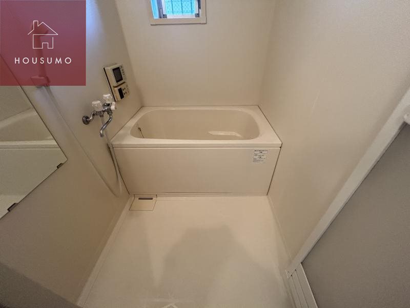 バス・シャワールーム　落ち着いた空間のお風呂です