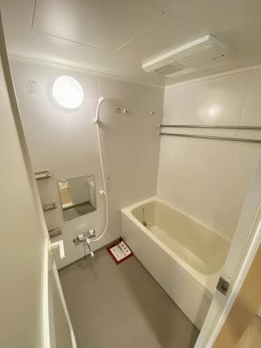 バス・シャワールーム　バスルーム