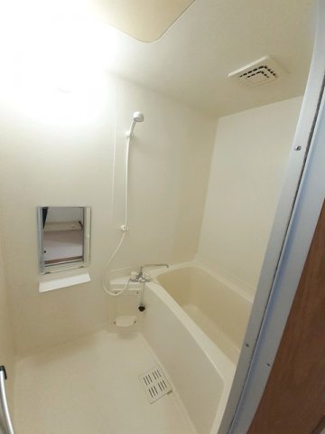 バス・シャワールーム　お風呂で日々の疲れを落としましょう