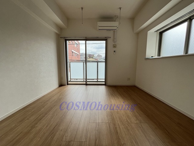 居室・リビング　反転タイプの写真