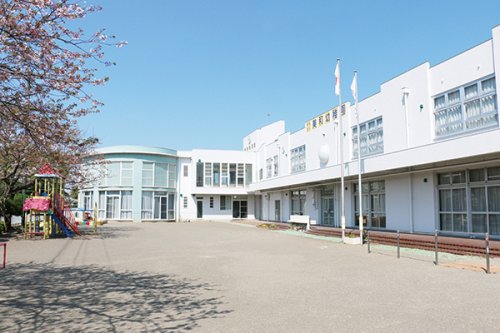 幼稚園・保育園　美和幼稚園（幼稚園・保育園）まで526m