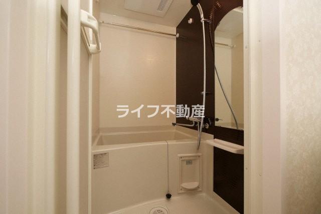 バス・シャワールーム　お風呂です