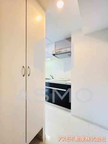 玄関　同マンション別部屋　参考写真