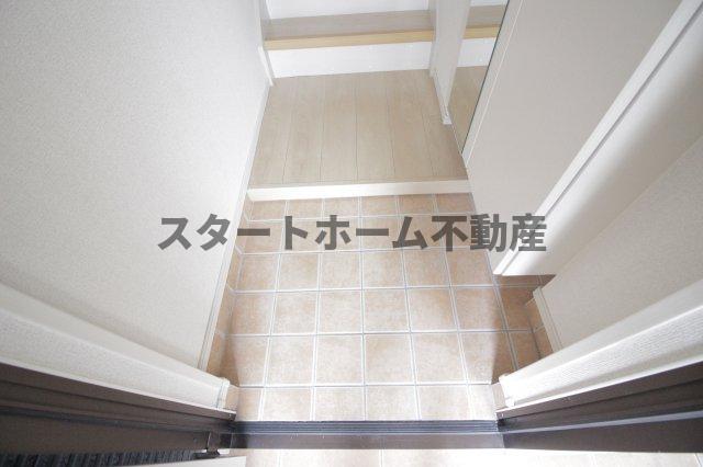 玄関　収納もある玄関です