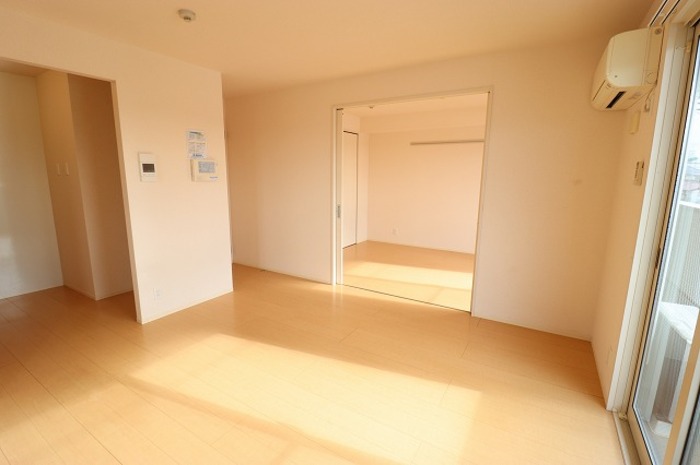 居室・リビング　リビングルーム １１帖