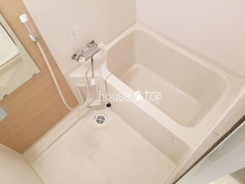 バス・シャワールーム　ゆったりと入浴出来る浴槽です♪