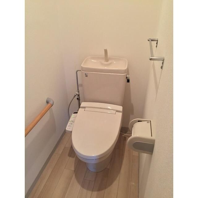 トイレ　※別室参考写真