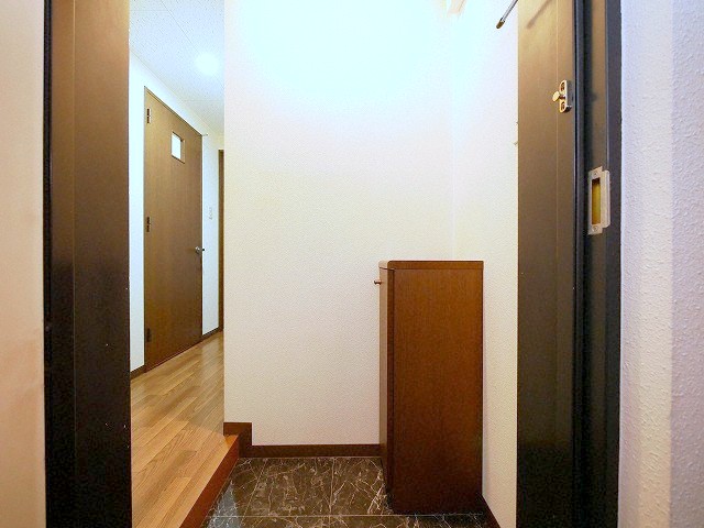 玄関　広々とした玄関です♪