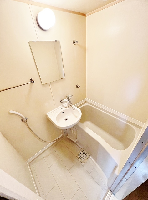 バス・シャワールーム　浴室