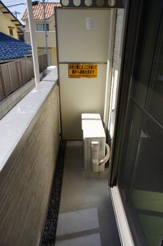 バルコニー　お洗濯にも便利なバルコニー付き