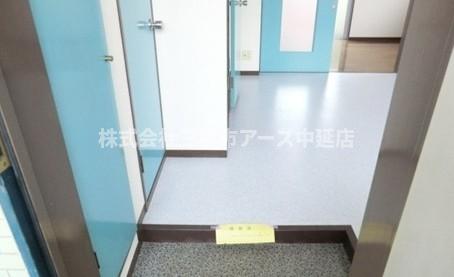 玄関　マツイチサンパレス第６　は三都市アース中延店へお任せください