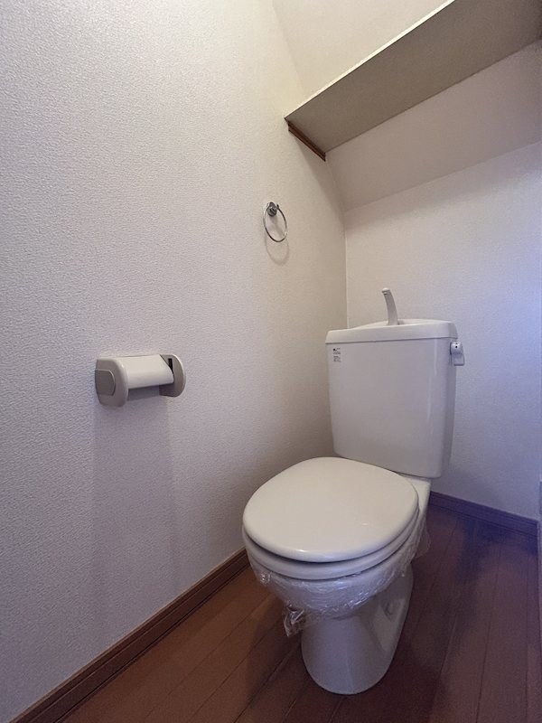 トイレ　落ち着いたトイレです