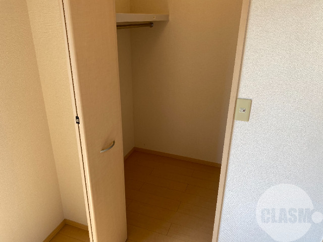 収納　ウォークインクローゼット