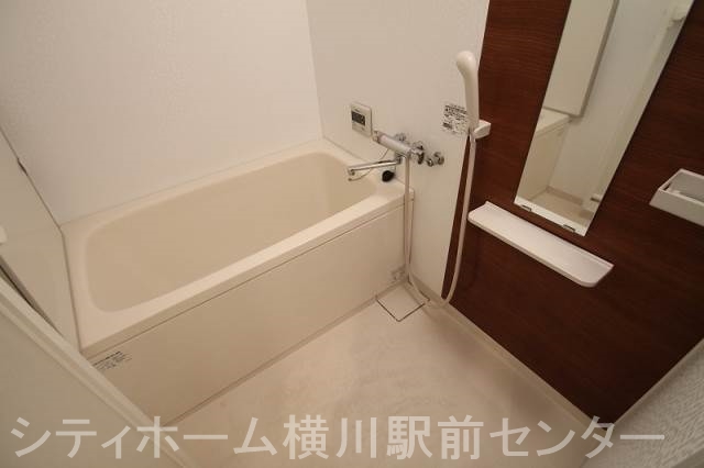 バス・シャワールーム　サーモスタッド付：手元で楽々温度調整