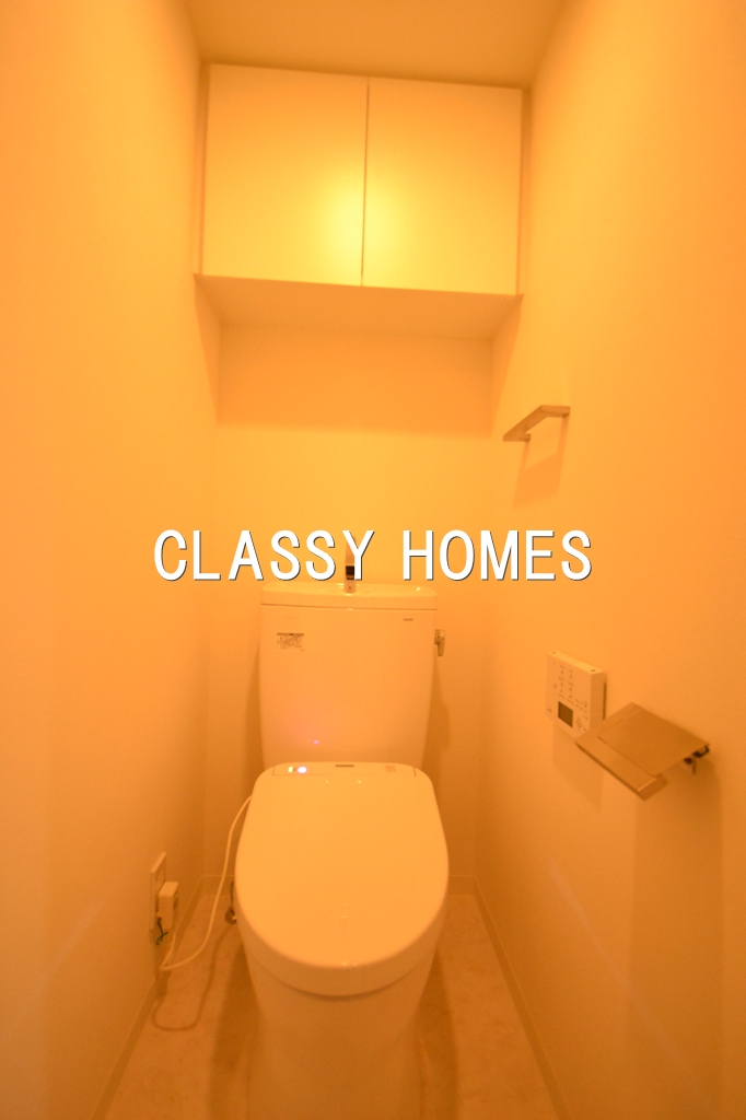 トイレ　2013年竣工レガリス愛宕御成門：ウォシュレット付き