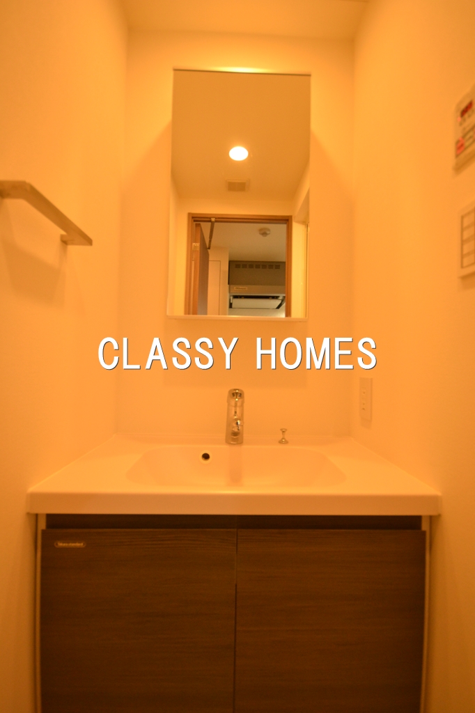 洗面設備　2013年竣工レガリス愛宕御成門：独立洗面台