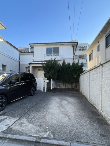 駐車場　駐車場完備です