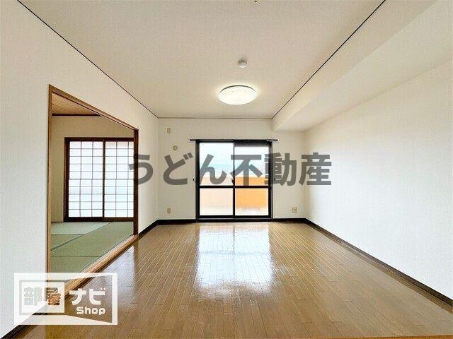 居室・リビング　うどん県のお部屋探しはうどん不動産へ うどんちゃんとLINE