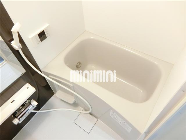 バス・シャワールーム　追い焚き機能つきです
