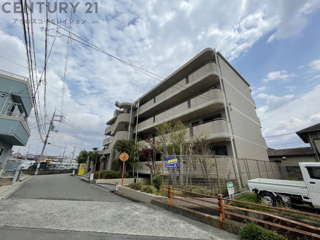 建物外観　オートロック完備で安心のセキュリティ♪