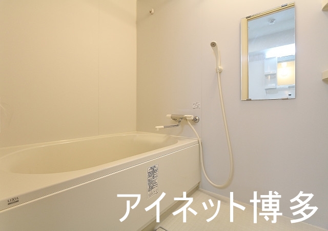 バス・シャワールーム　追炊き機能完備です