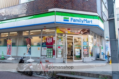 コンビニ　ファミリーマート江東北砂五丁目店（コンビニ）まで334m