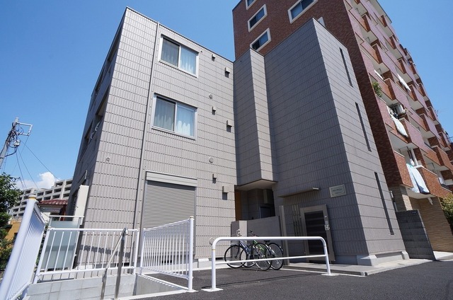 建物外観　２０２４年６月撮影