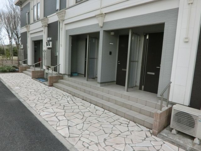 エントランス　お部屋につながるエントランスです