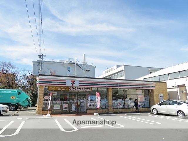 コンビニ　セブンイレブン（コンビニ）まで392m