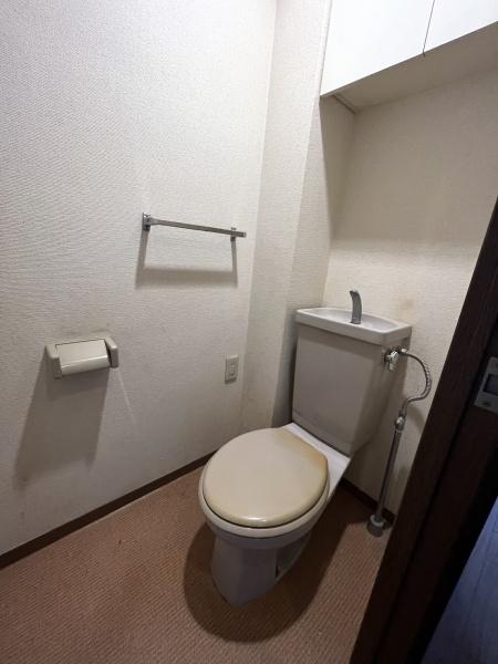トイレ　ウォシュレット完備