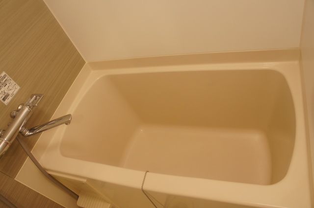 バス・シャワールーム　同タイプ別部屋の写真です。